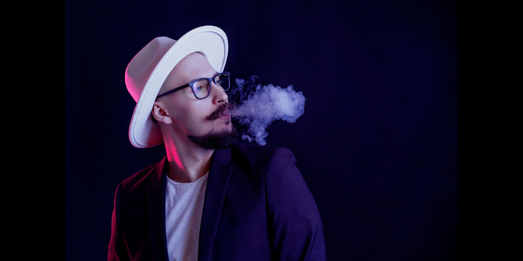 vaping and hookah smoking